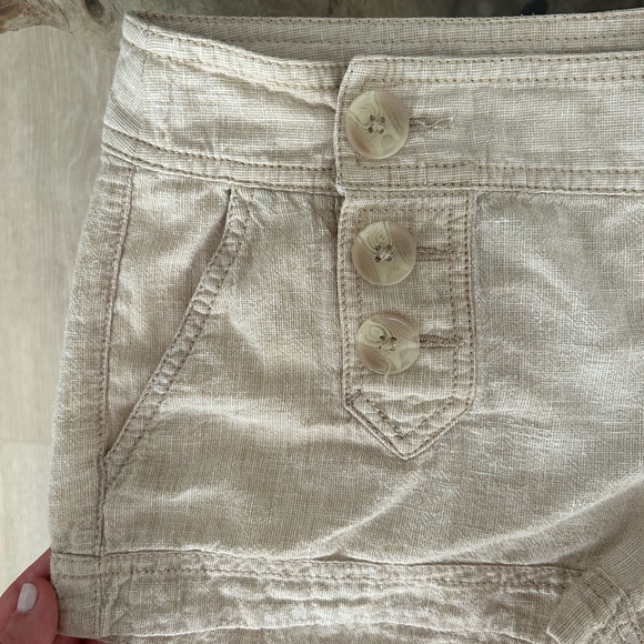 Express low rise Y2K linen micro shorts - Picture 2 of 4